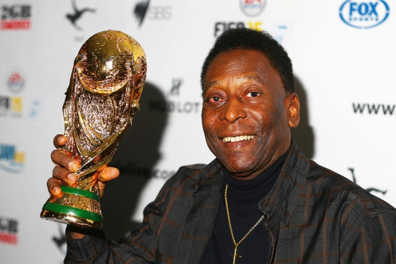 Một số thành tựu mà huyền thoại bóng đá Pele đạt được